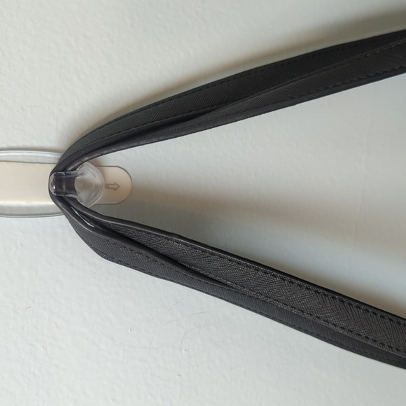 Tommy Hilfiger Black and Cream Tote with Geometric Pattern and Sturdy Ha… - Picture 3 of 9